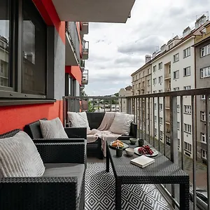 Days - Bright - Balcony - Private Parking Apartament Praga