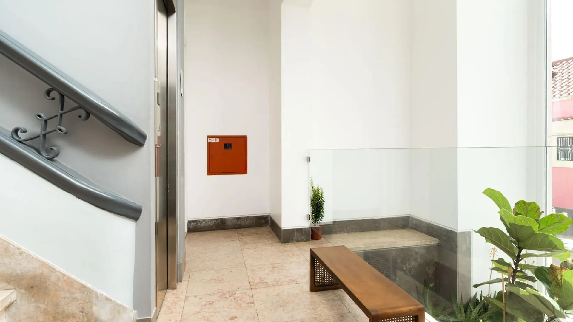 Limehome Lisbon Calcada Do Cardeal Apartment