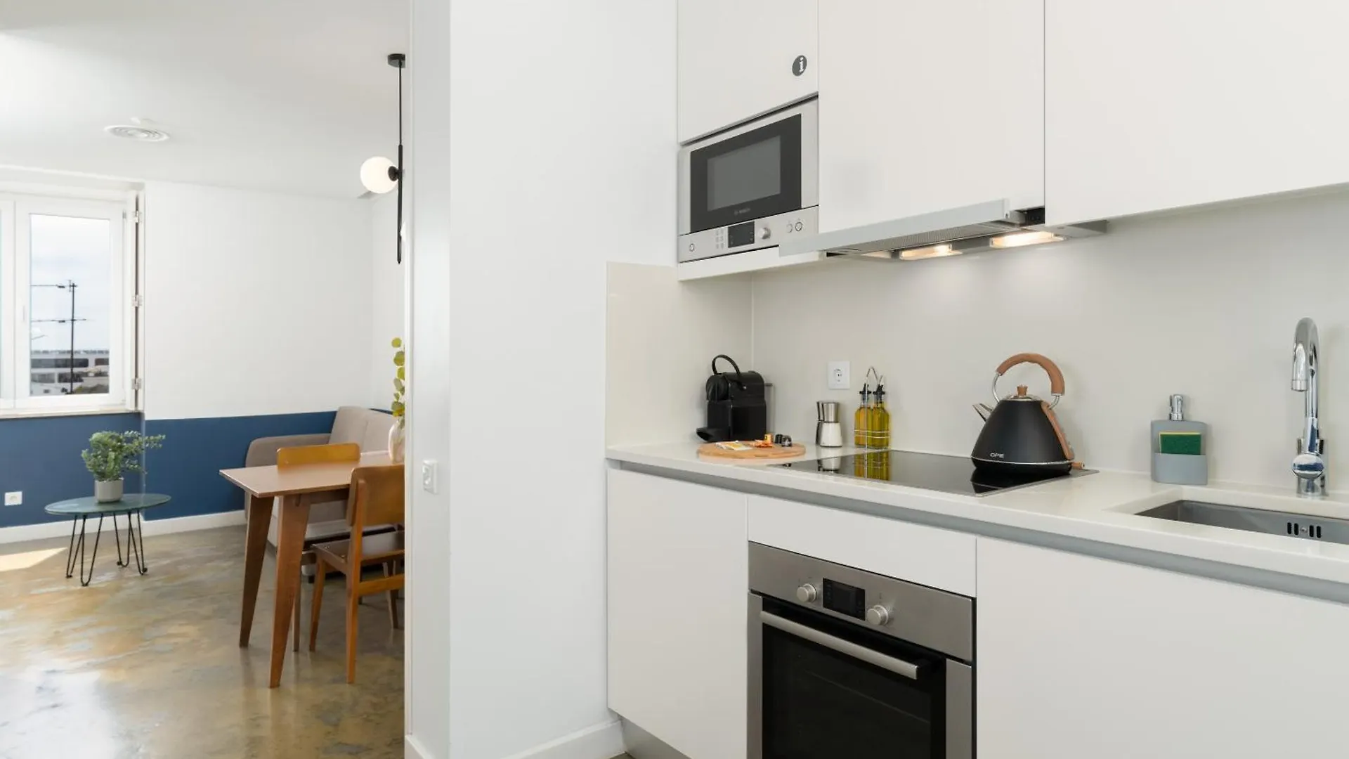 Apartment Limehome Lisbon Calcada Do Cardeal Portugal